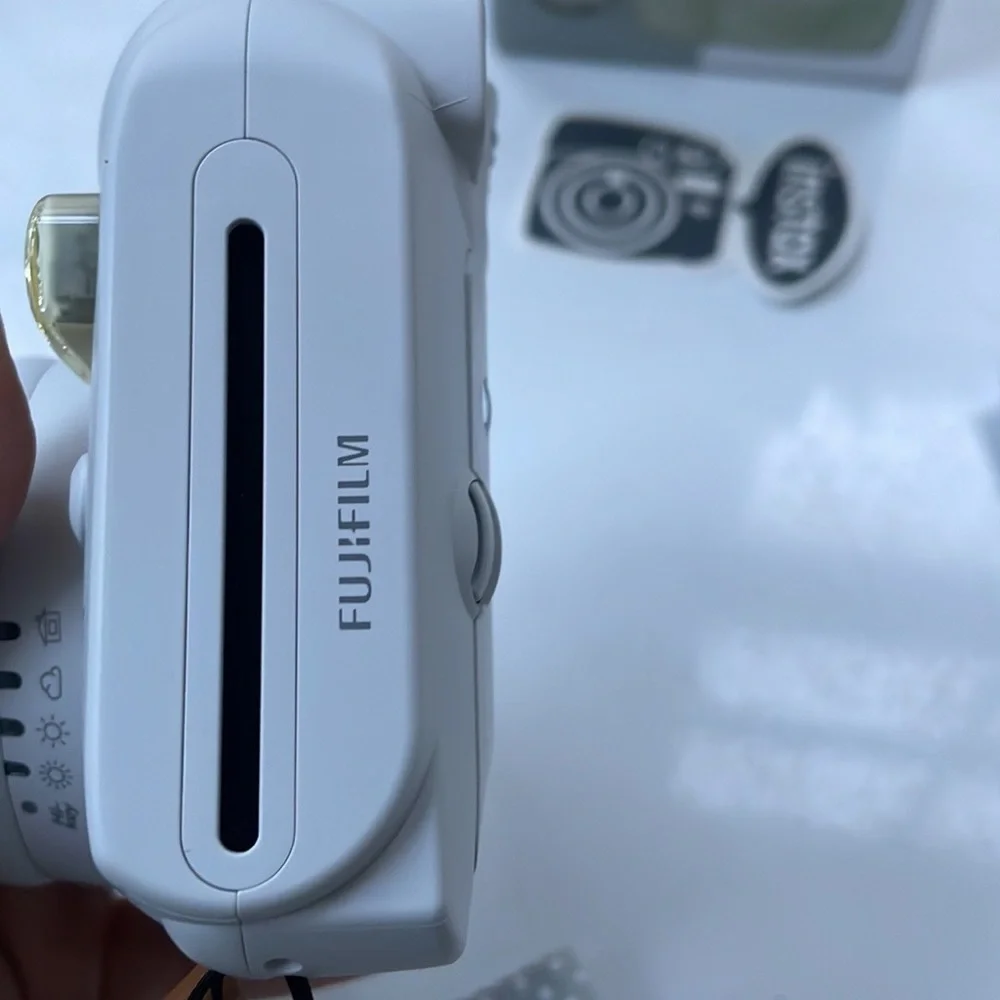 Fujifilm Instax Mini 9 instant camera in smoky white Nwb